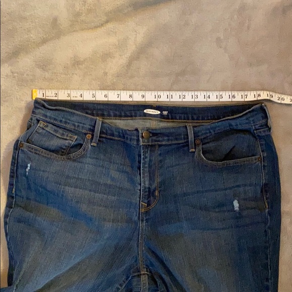Old Navy Curvy Skinny Jeans medium wash - Picture 6 of 7